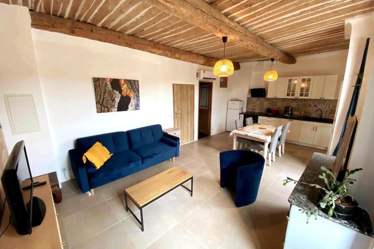 Appartement Provencal Avec Terrasse Dans Le Var Les Arcs-sur-Argens Exterior photo